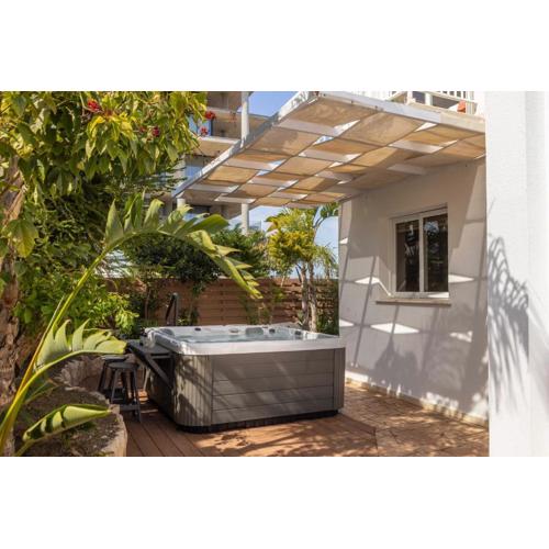Villa Protaras View 9 Central Protaras -Fig Tree Bay-Jacuzzi-Hot Tub