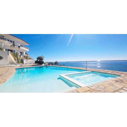 Villa R7- Luxury with Ocean Views