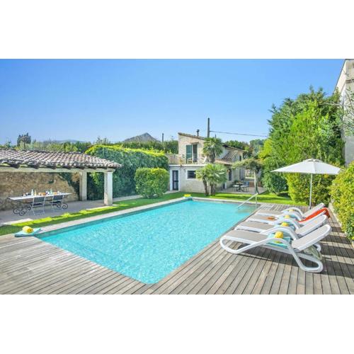 Villa Rafaleta by Villa Plus