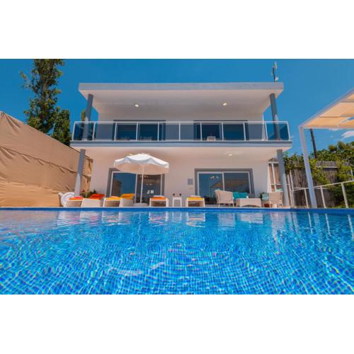 Villa Rana - Stunning views and luxury furnishings
