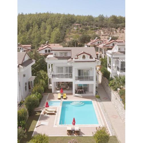 Villa Raya 1