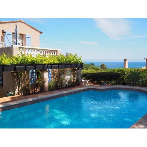 Villa Riviera, Sea view, Pool, Jacuzzi, Sauna, Walk to the beach
