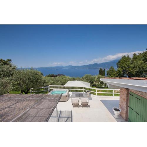 Villa Roby-Loft a Torri del Benaco