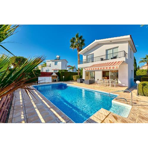 Villa Roker by Ezoria Villas