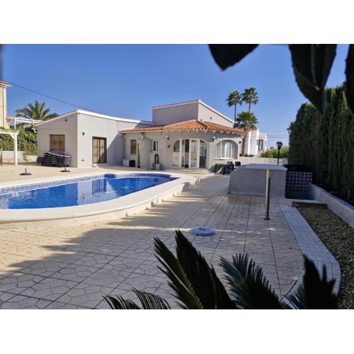 Villa Romantica by Theka Services