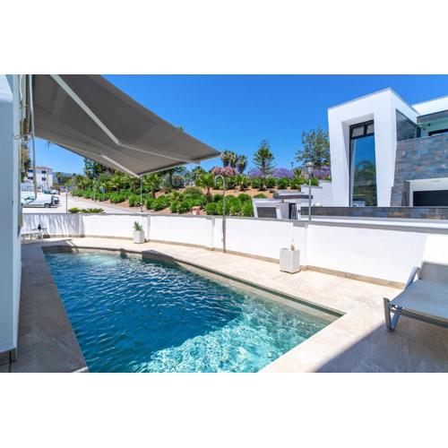 Villa Romeral Premium by Casasol