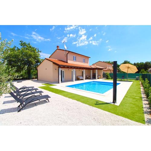 Villa Rose 2352
