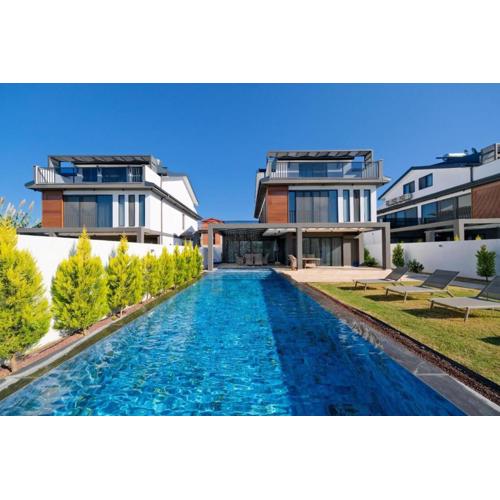 Villa ROYAL-1