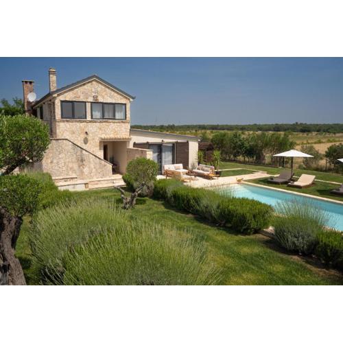 Villa Royal with heated pool