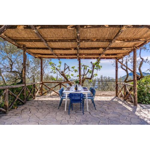 Villa Rusinella Minimalist Retreat with Sea Views
