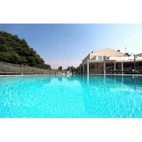 Villa Salicornia - piscina, jacuzzi e vista isole