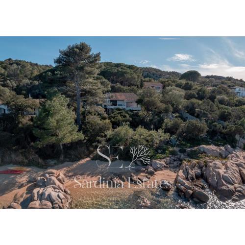Villa Sandalia - 10m to the beach