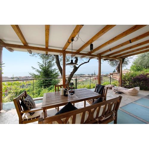 Villa Savi Lake View and Pool