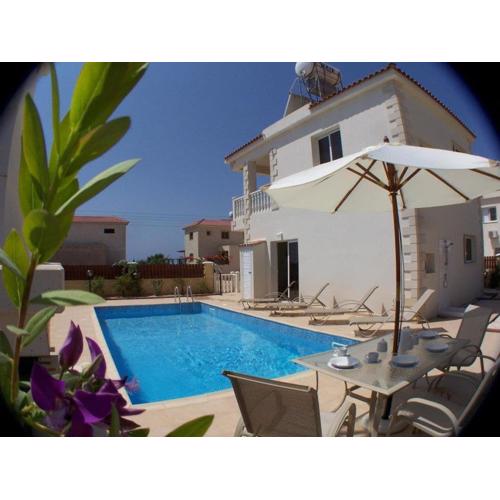 Villa Scarlett, Ayia Thekla