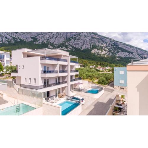 Villa Sendy with pool and jacuzzi