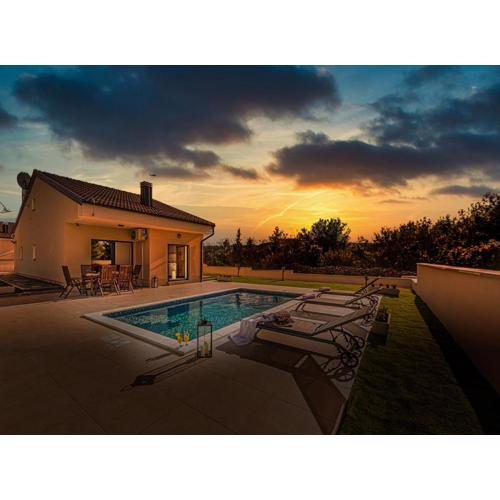 Villa Shaula 1