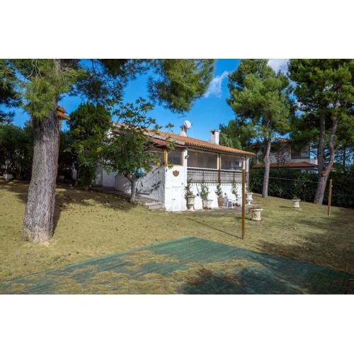 Villa singola, quadrilocale con giardino a Numana