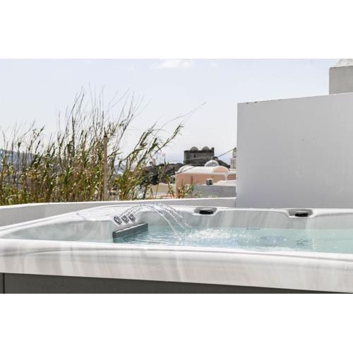 Villa Solasta #1 with jacuzzi in Santorini