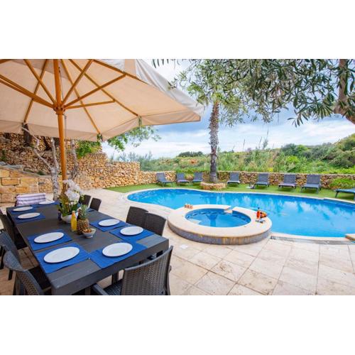 Villa Soldanis 6 Bedroom Villa with private pool