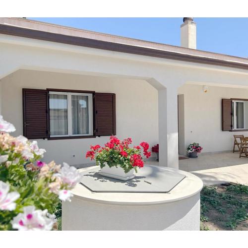 Villa Sole near the sandy beach, parking & wifi