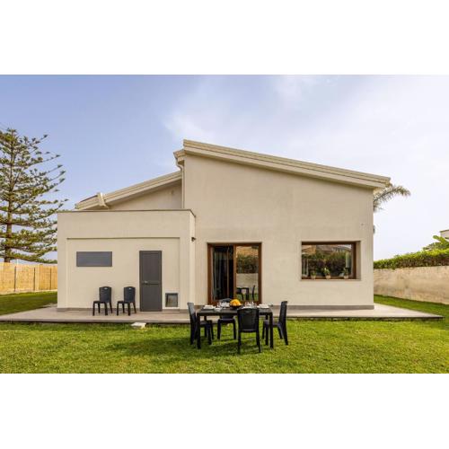 Villa Solea - Family Friendly Beach Villa Near the Sea