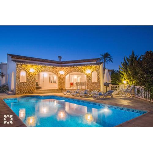 Villa Soleada by Abahana Villas