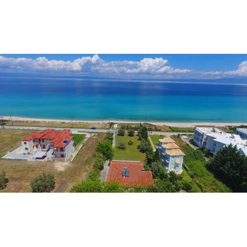 Villa Sonora - Beachfront, Amazing Garden, Panoramic Sea View