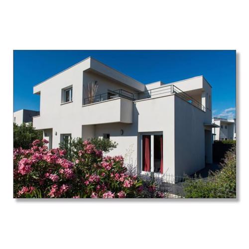 Villa St Pierre bord de mer, 6 vélos, climatisation, Jacuzzi