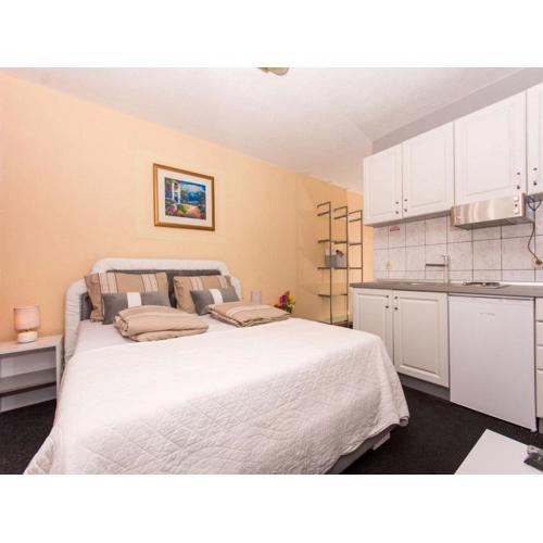 Villa Stil - One Bedroom Apartment with Balcony and Sea View 102