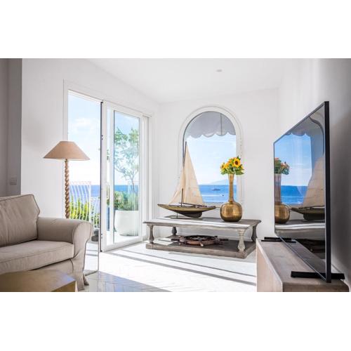 Villa Stunning view on the sea of Naples with pool