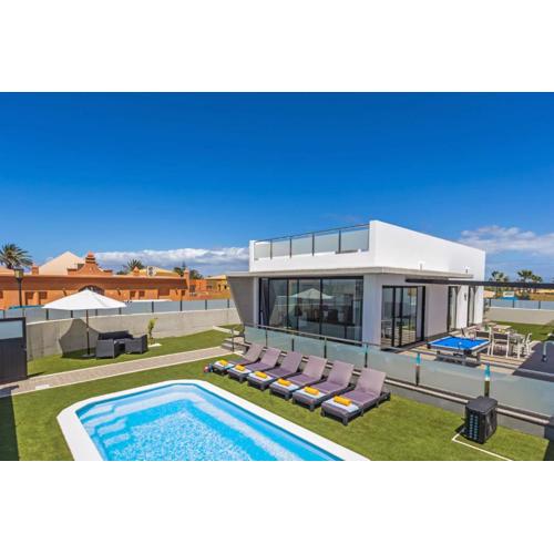 Villa Suenos by Villa Plus