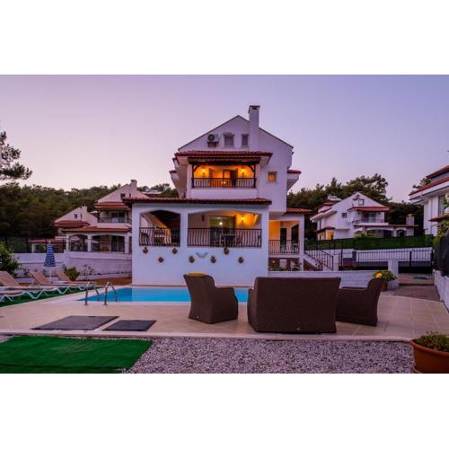 Villa Sunday by Solo Villa at Hisarönü Center