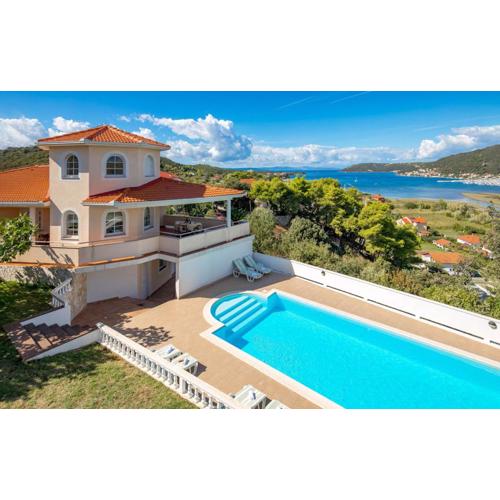 Villa Superior