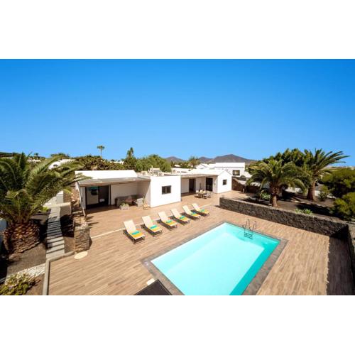 Villa Taiga by Villa Plus