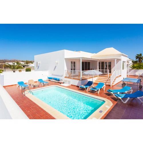 Villa Tania