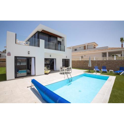 Villa TAO Poris