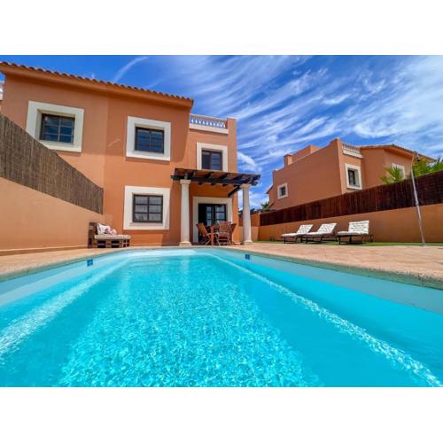 Villa Tarabilla with private pool & ocean views