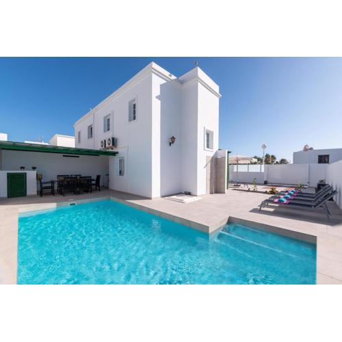 Villa Togio 2 by Villa Plus