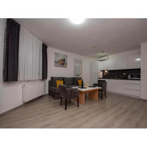 Villa Tomi - Comfort One Bedroom Apartment 11