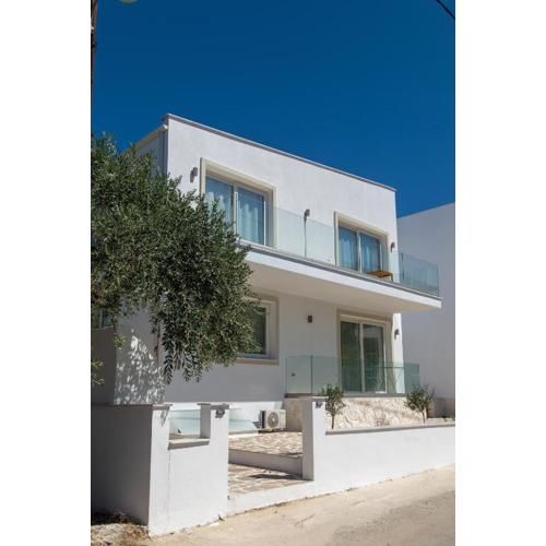 VILLA TOSTi 3