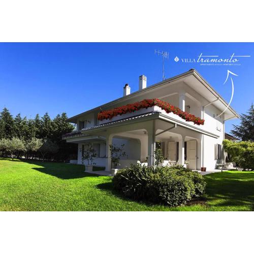 Villa Tramonto luxury apartment with private swimming pool