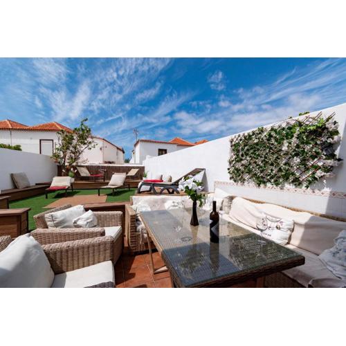 Villa Tricia 6 Bedroom Las Americas