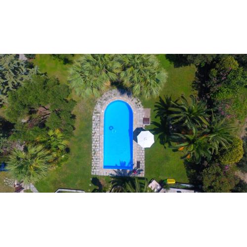 Villa Tropicalia