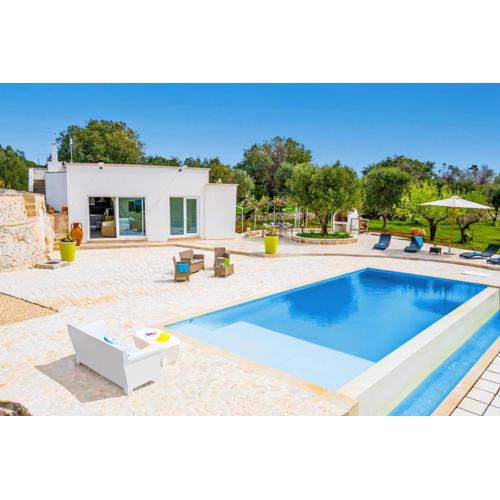 Villa Trullo Mammazia by Villa Plus