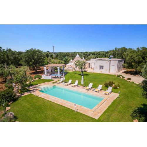 Villa Trullo Oro Verde by Villa Plus