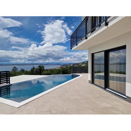 Villa V