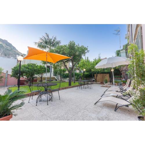 Villa Valverde Apartments e B&B