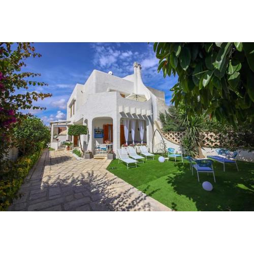 Villa Vera, accesso al mare, vista Castello, AC