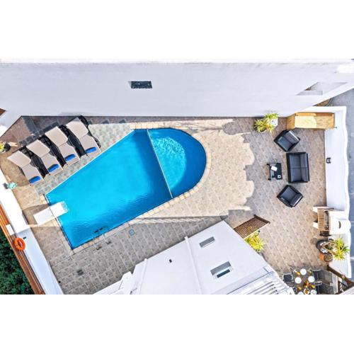 Villa Victoria