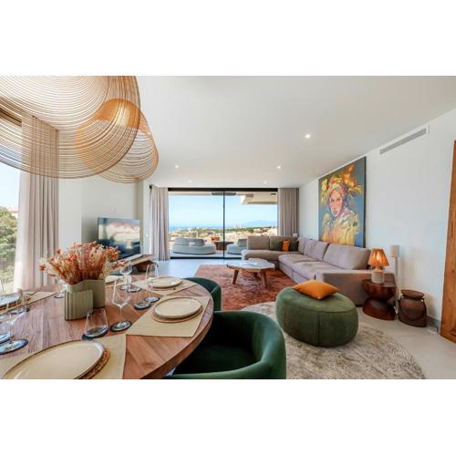 Villa Vida - Luxury Panorama Seaview Penthouse in Organic-Boho Design with Pool, Gym, Spa